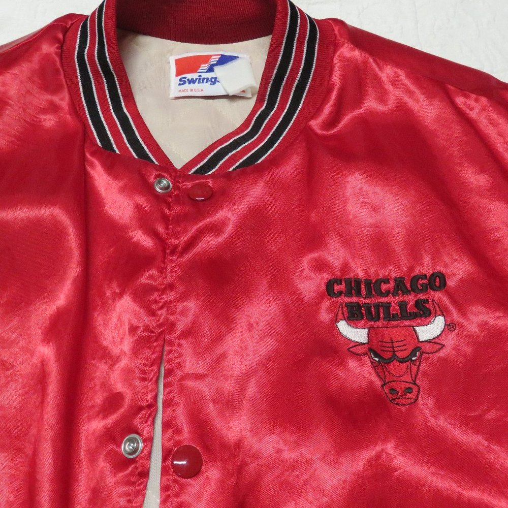 Chicago Bulls 1980s Red Satin Jacket XL